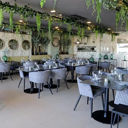 Varandas Do Castelo By Garvetur Holiday park *